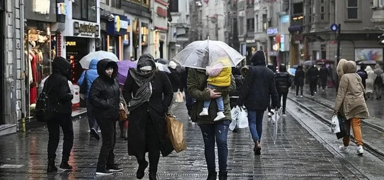 Türkiye Geneli Hava Durumu: 12-15 Ekim Arası Yağışlar Geliyor, İşte Bölge Bölge Detaylar!