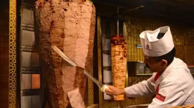 Döner Hangi Ülkeye Ait, Türkler mi Almanlar mı Buldu, Dönerin Tarihçesi Nedir?