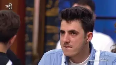 MasterChef'te Kavga Çıktı! Mehmet Şef Hakan'a Fena Kızdı! "Bizim Senin Yemeğine Bakmamıza İhtiyacımız Yok!"