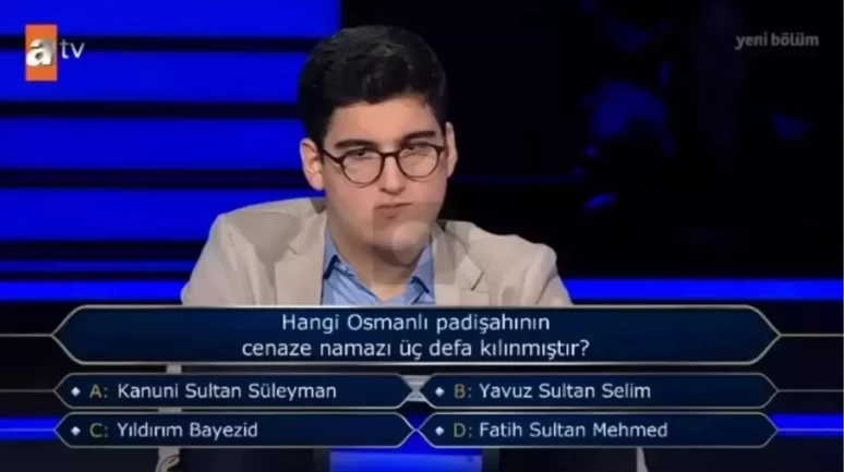 Hangi Osmanlı Padişahının Cenaze Namazı Üç Defa Kılınmıştır?