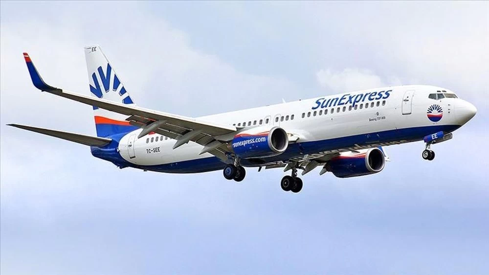 SunExpress’ten Havacılık Kariyeri Fırsatı! 400 Yeni Kabin Memuru Alımı Başlıyor! Başvuru Şartları ve Detaylar