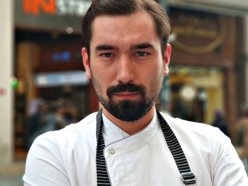 MasterChef Metin 2023 Kiminle Evli, Eşi Kim, Kaç Yaşında, Restoranı Nerede, Hayatı, Nerede Yaşıyor?