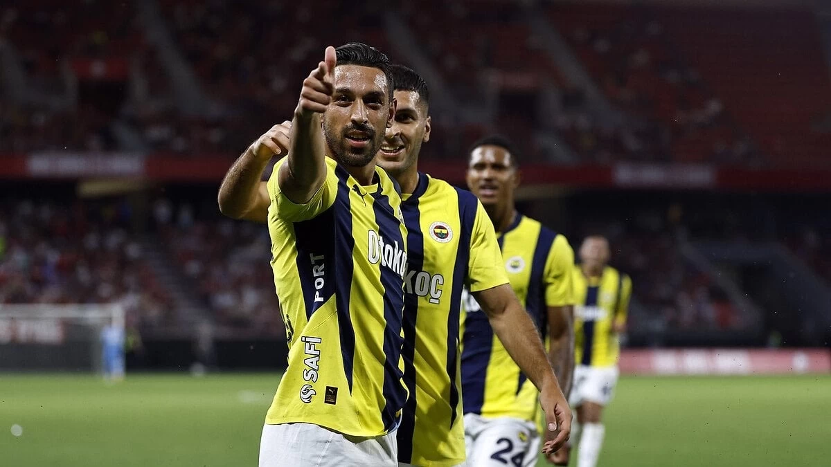 İrfan Can Kahveci, Fenerbahçe ile 3 Yıllık Yeni Sözleşmeye İmza Atıyor! Transfer İddialarına Son Nokta!