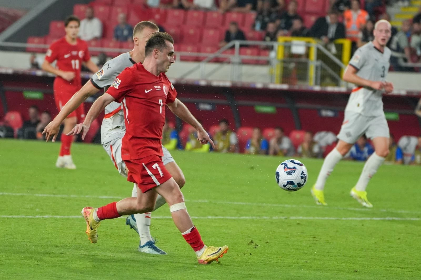 Kerem Aktürkoğlu Premier Lig Yolunda!